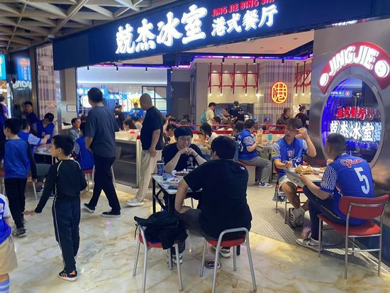 专业是网上足球投注之首选。服务