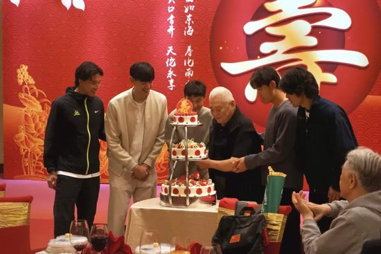 bbin宝盈集团向用户提供包括MMORPG、高级休闲游戏、网页游戏、社交游戏和移动互联网游戏产品图片